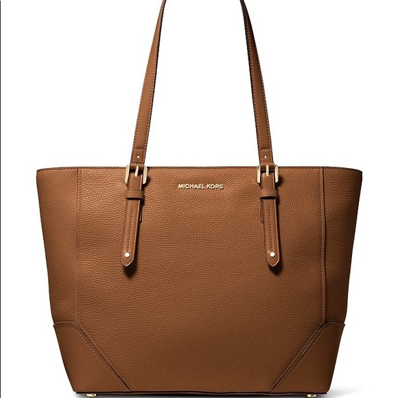 Michael Kors jet setter bag - Picture 2 of 5
